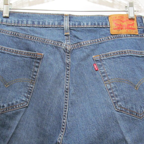 Levi's 505 Men's Jeans 34x30.5 Medium Wash Amazing Cond ~ Dry Cleaned & Pressed! - Picture 2 of 16
